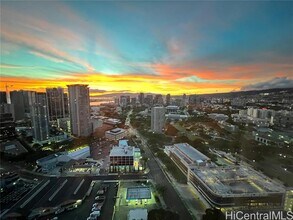 801 S King St in Honolulu, HI - Building Photo - Building Photo
