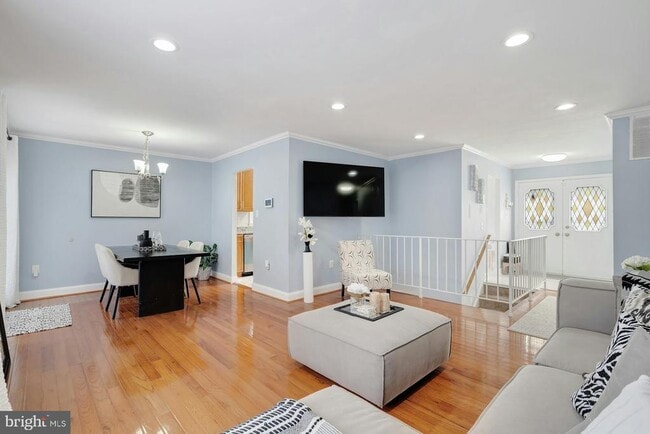 900 E Tantallon Dr in Fort Washington, MD - Building Photo - Building Photo