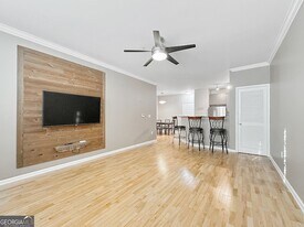 821 Ralph McGill Blvd NE, Unit 3219 in Atlanta, GA - Building Photo