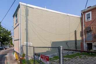 1029 W 36th St in Baltimore, MD - Building Photo - Building Photo