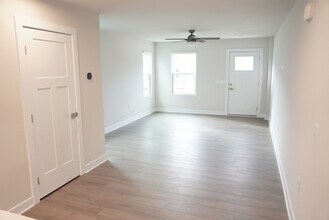 158 Jameson Pk Dr in Troutman, NC - Building Photo - Building Photo
