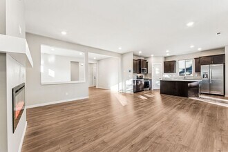 1072 SW Sedge St in Port Orchard, WA - Building Photo - Building Photo