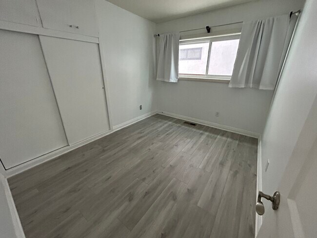 1611 Monterey Blvd in Hermosa Beach, CA - Building Photo - Building Photo