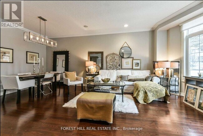 property at 10 Horsham Ave
