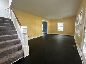275 Goodview Ave in Akron, OH - Building Photo - Building Photo