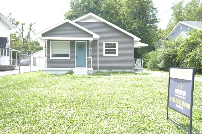 828 Stockell St in Nashville, TN - Building Photo - Building Photo
