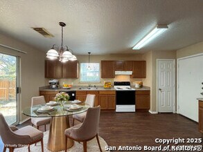 329 Agency Oaks in San Antonio, TX - Building Photo - Building Photo