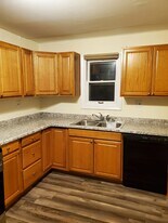 608 8th St in Ames, IA - Building Photo