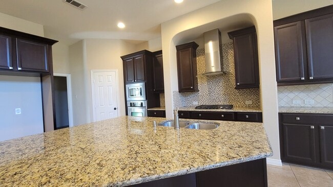 7111 Wild Trl in Missouri City, TX - Building Photo - Building Photo