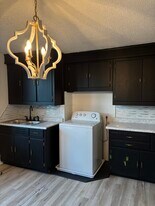 151 Wisconsin Ave, Unit 3 in East Dubuque, IL - Building Photo