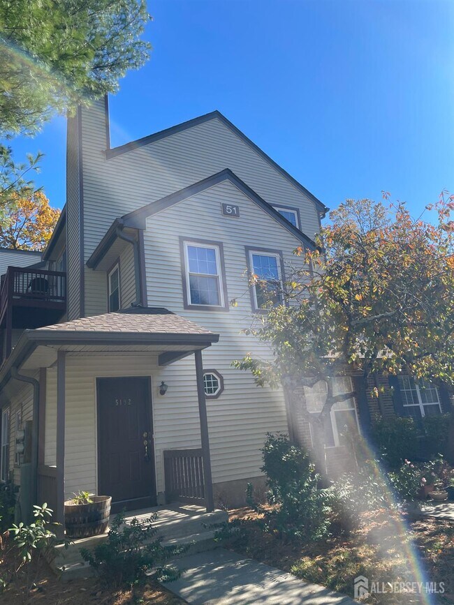 5192 Beech Ct in Monmouth Junction, NJ - Building Photo - Building Photo