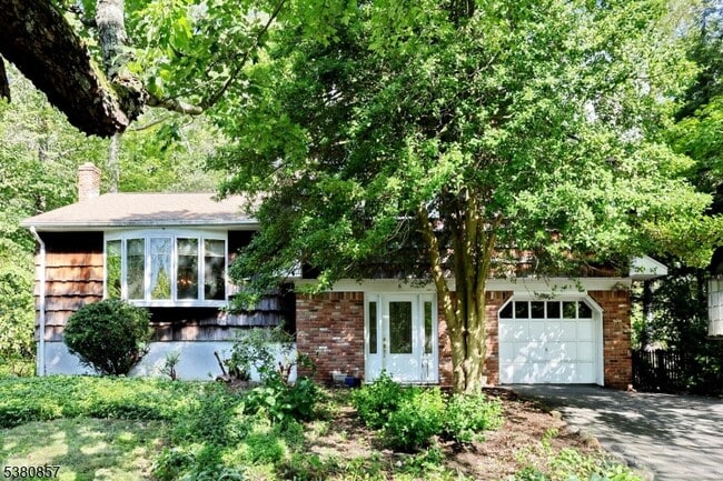 6 Catherine Ct in Ringwood, NJ - Building Photo - Building Photo