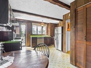 21 Linden St in Quincy, MA - Foto de edificio - Building Photo