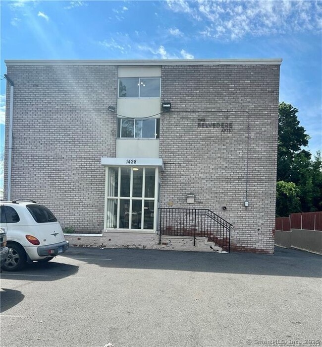 property at 1428 North Ave