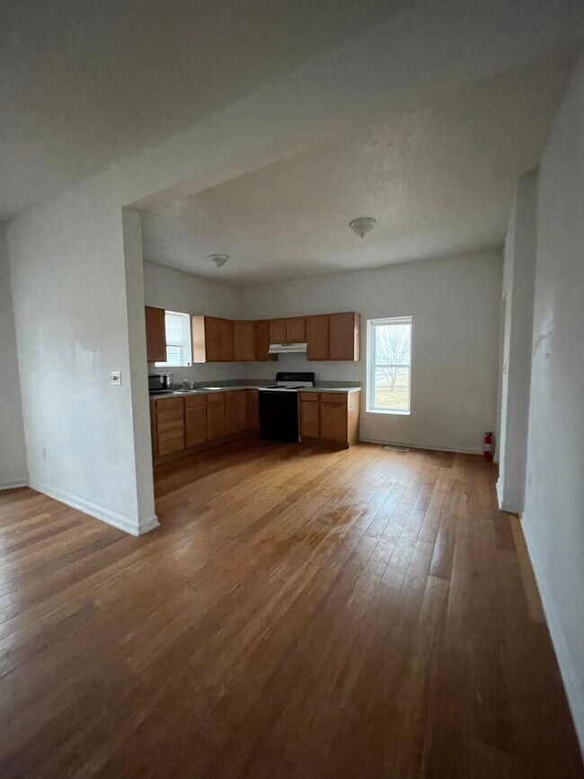 452 E Ferguson Ave Rentals in Wood River, IL