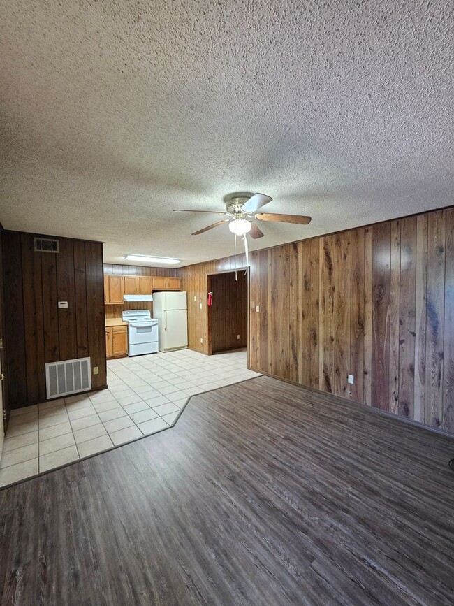property at 702 E 11th St