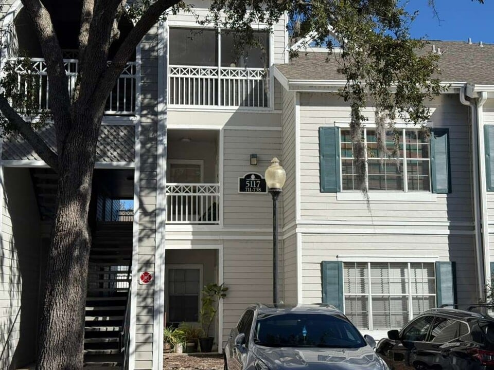 5117 City St in Orlando, FL - Foto de edificio