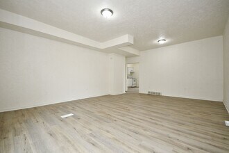 2012 Brownsville Rd in Pittsburgh, PA - Building Photo - Building Photo