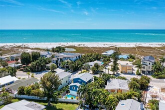 776 N Shore Dr in Anna Maria, FL - Foto de edificio - Building Photo