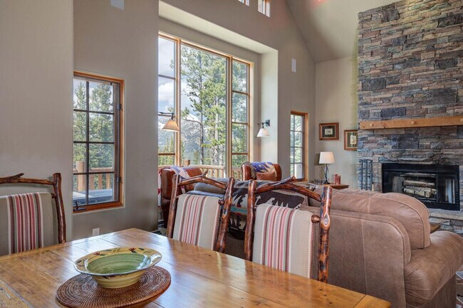 12 Lower Mountain Home Road in Big Sky, MT - Foto de edificio - Building Photo