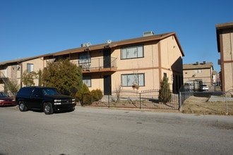 Puebla Estates in Las Vegas, NV - Building Photo - Building Photo