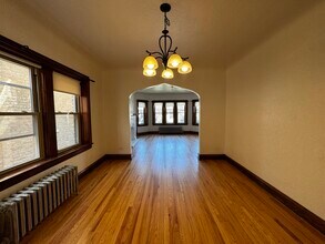 5531 N Linder Ave in Chicago, IL - Building Photo - Building Photo