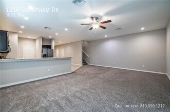 1218 Grantham Dr in Sarasota, FL - Building Photo - Building Photo