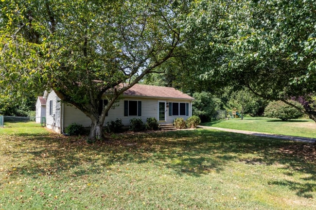 129a Manor Ave N in Chestertown, MD - Foto de edificio - Building Photo