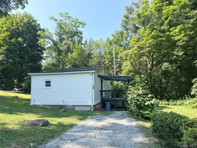 property at 21 De Russey Ln