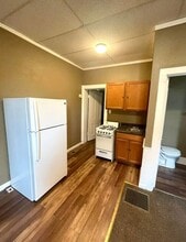 1307 Spring St in Quincy, IL - Building Photo - Building Photo