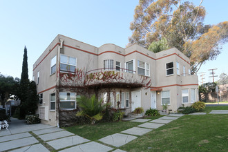 Bundy Apartments in Los Angeles, CA - Building Photo - Building Photo