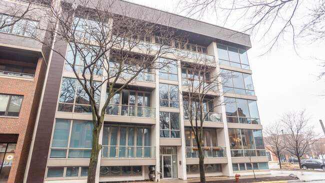 property at 1947 W Diversey Pkwy