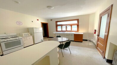 512 Stewart Ave, Unit 1 in Ithaca, NY - Building Photo - Building Photo