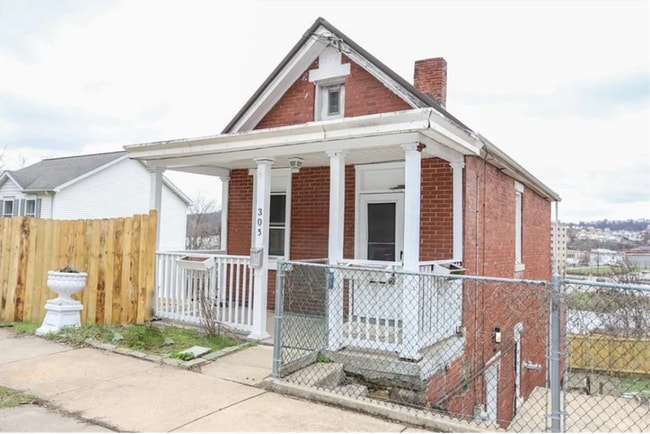 property at 305 Chestnut St