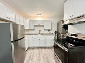 4205 34th Ave W, Unit 4205.5 in Seattle, WA - Building Photo - Building Photo
