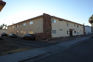 Van Patten Apartments in Las Vegas, NV - Building Photo - Building Photo