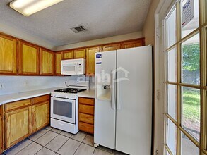 3167 Lido Way in Denton, TX - Foto de edificio - Building Photo