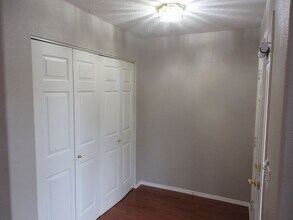 5375 Summerlake St SE in Salem, OR - Building Photo - Building Photo