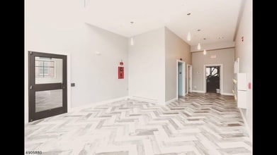 90 Clinton Ave, Unit Apt 407 in Newark, NJ - Building Photo - Building Photo