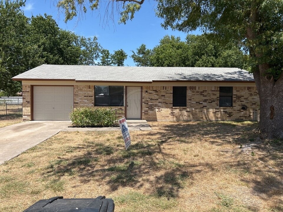 607 Spoke Dr in Killeen, TX - Building Photo
