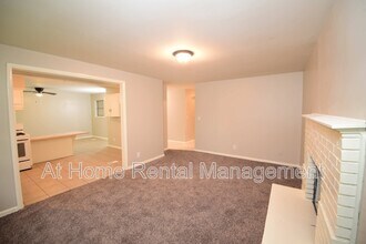 1946 S 74th E Ave in Tulsa, OK - Foto de edificio - Building Photo