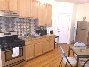 1138 Summit Ave in Jersey City, NJ - Building Photo - Building Photo