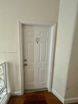 1027 Euclid Ave in Miami Beach, FL - Building Photo