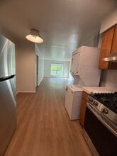 1201 N Austin St, Unit 3 in Denton, TX - Building Photo - Building Photo