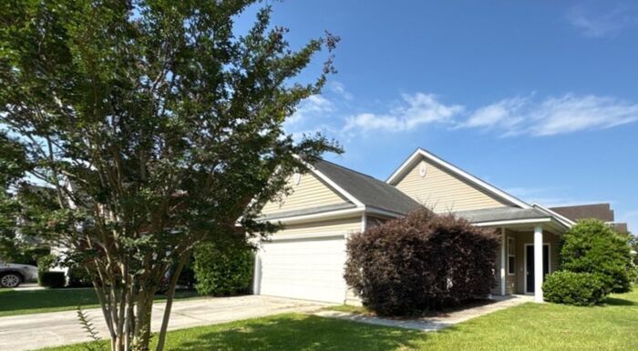 275 Woodbrook Way in Moncks Corner, SC - Building Photo