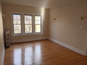 908 Reba Pl in Evanston, IL - Building Photo - Building Photo