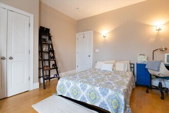 7 Worthington St, Unit 2 in Boston, MA - Building Photo - Building Photo