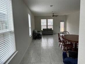 6048 Urbano Bnd in Round Rock, TX - Building Photo - Building Photo