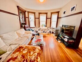 10 Cambridge Ter, Unit 2 in Cambridge, MA - Building Photo