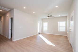 17 E Bottlebrush Bnd in Farmington, AR - Building Photo - Building Photo